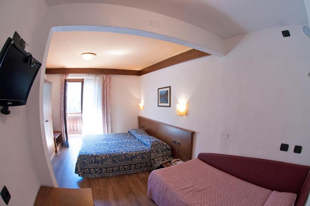 Hotel Carlone Breguzzo Zewnętrze zdjęcie