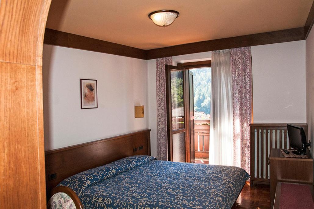 Hotel Carlone Breguzzo Zewnętrze zdjęcie